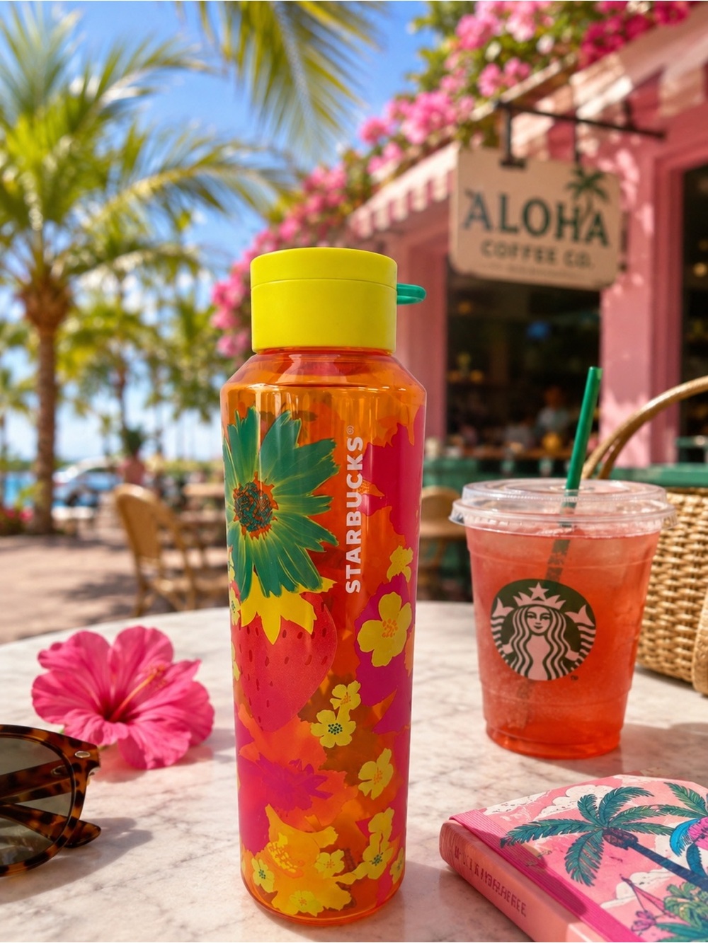 🌺 Starbucks 2022 Summer Strawberry Fields Floral Reusable Water Bottle 24 oz💦